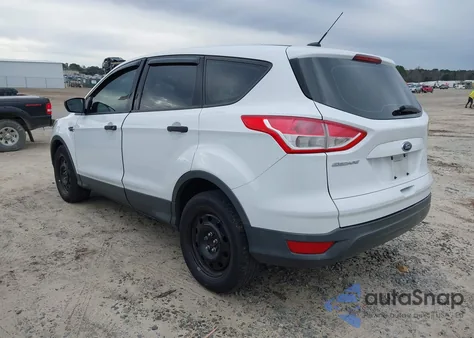 2013 Ford Escape S z USA, uszkodzony, nr VIN 1FMCU0F79DUD89317